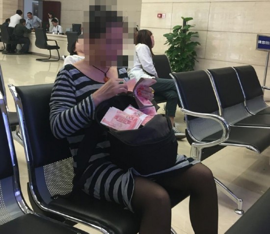 大妈炒股真的赚钱吗北京大妈实战视频大揭秘