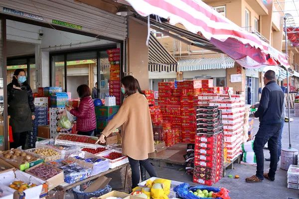农贸市场理发赚钱可靠吗开理发店是否合适