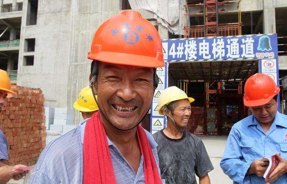 在家赚钱的农民工生活有哪些搞笑瞬间