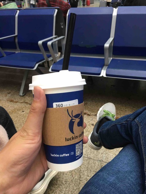 咖啡还是奶茶谁更能赚得盆满钵满