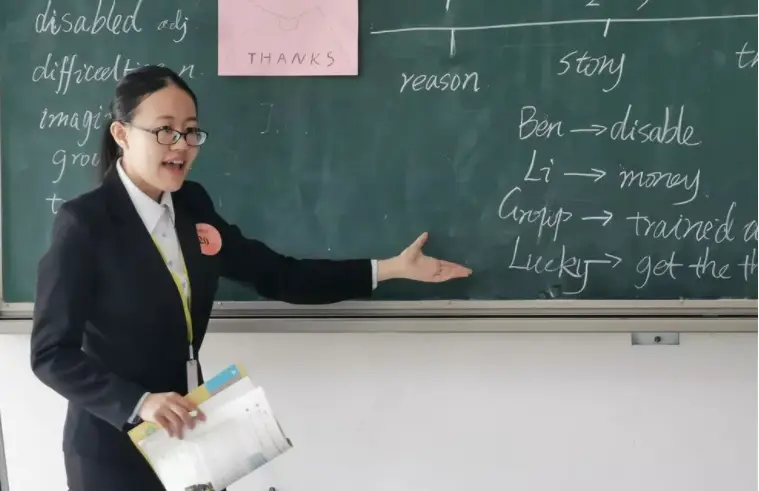 哪些专业适合女生学习且稳定赚钱