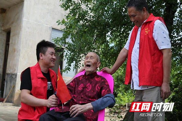 四十岁农民开饭店盈利前景如何