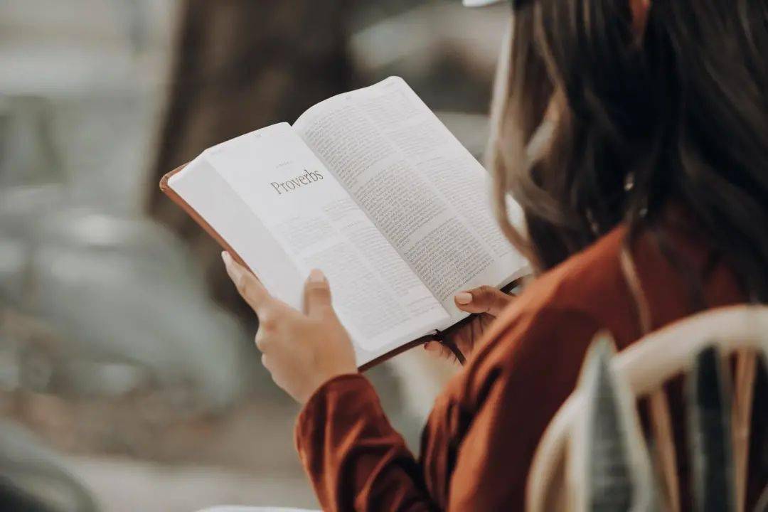 女性如何边健身边读书还能赚钱励志短句给你霸气能量