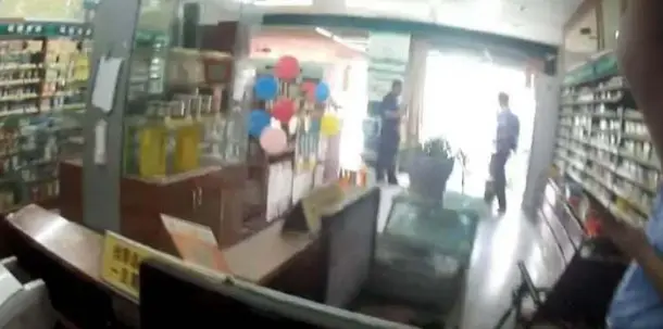 女性在美国开药店盈利几何需满足哪些条件