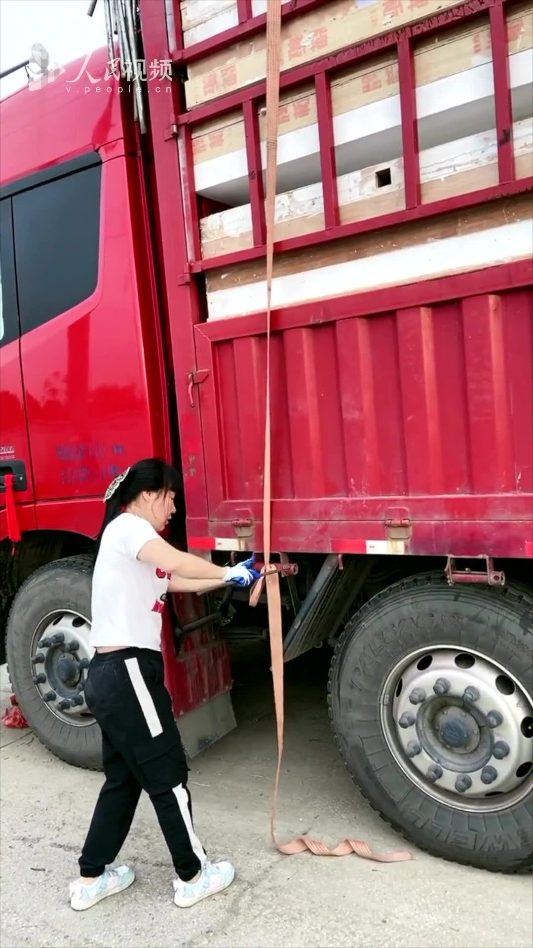 女性驾驶半挂车赚钱可行吗女性开挂车是否合适