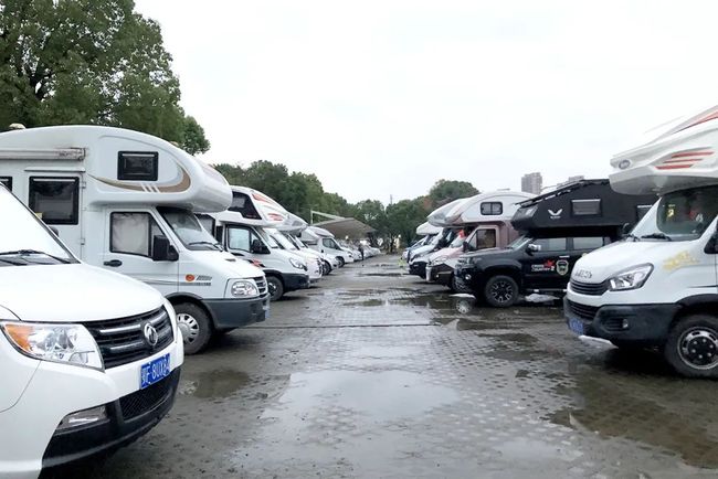 房车旅行中如何边玩边赚钱探索兼职生意的奥秘