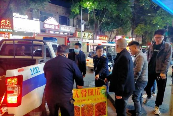 摆摊卖玉米女人能赚钱吗如何选流动摊位位置