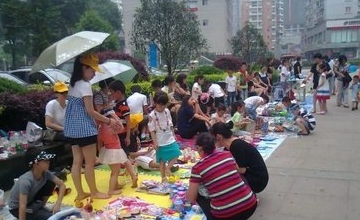 杭州摆地摊选什么赚钱地摊经济在杭州可行吗