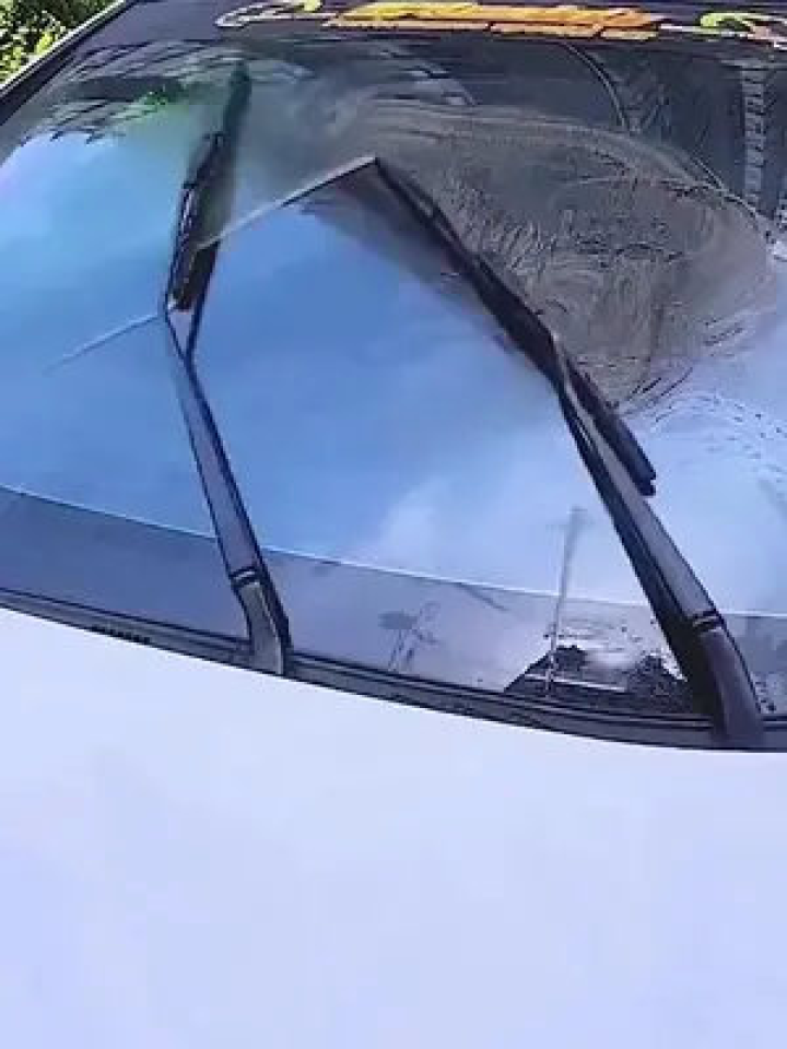 十代雅阁雨刷响且不出水是何原因