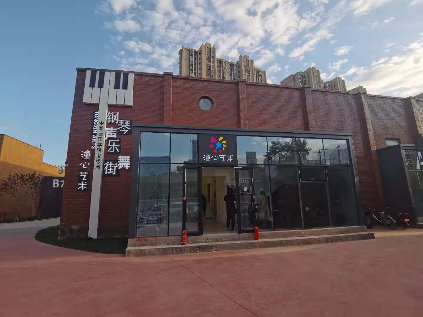 卡盟文创的中国皮影承载了多少中国文化