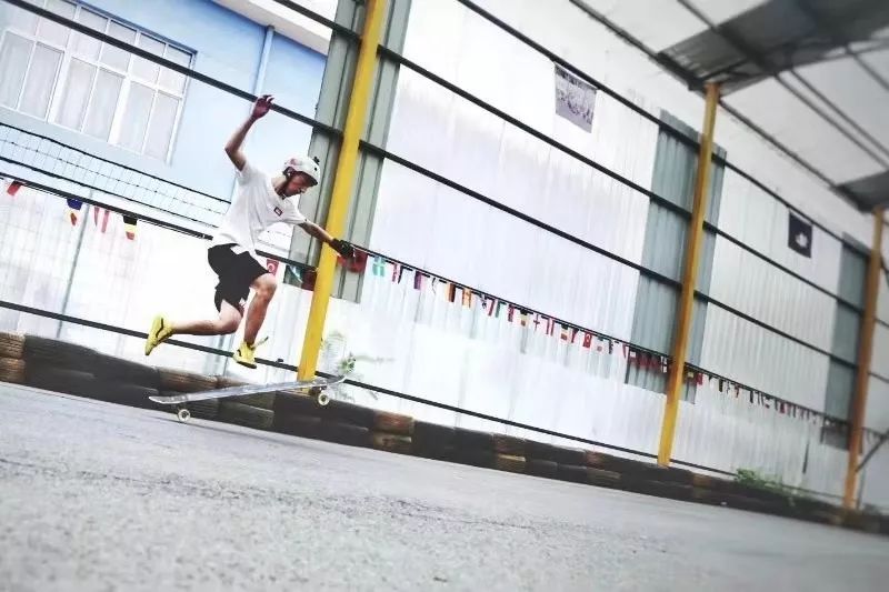你知道游光长廊刷赞的正确方法吗