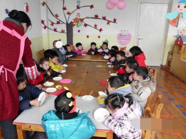 在幼儿园环境中集赞刷礼物的具体参与步骤是什么