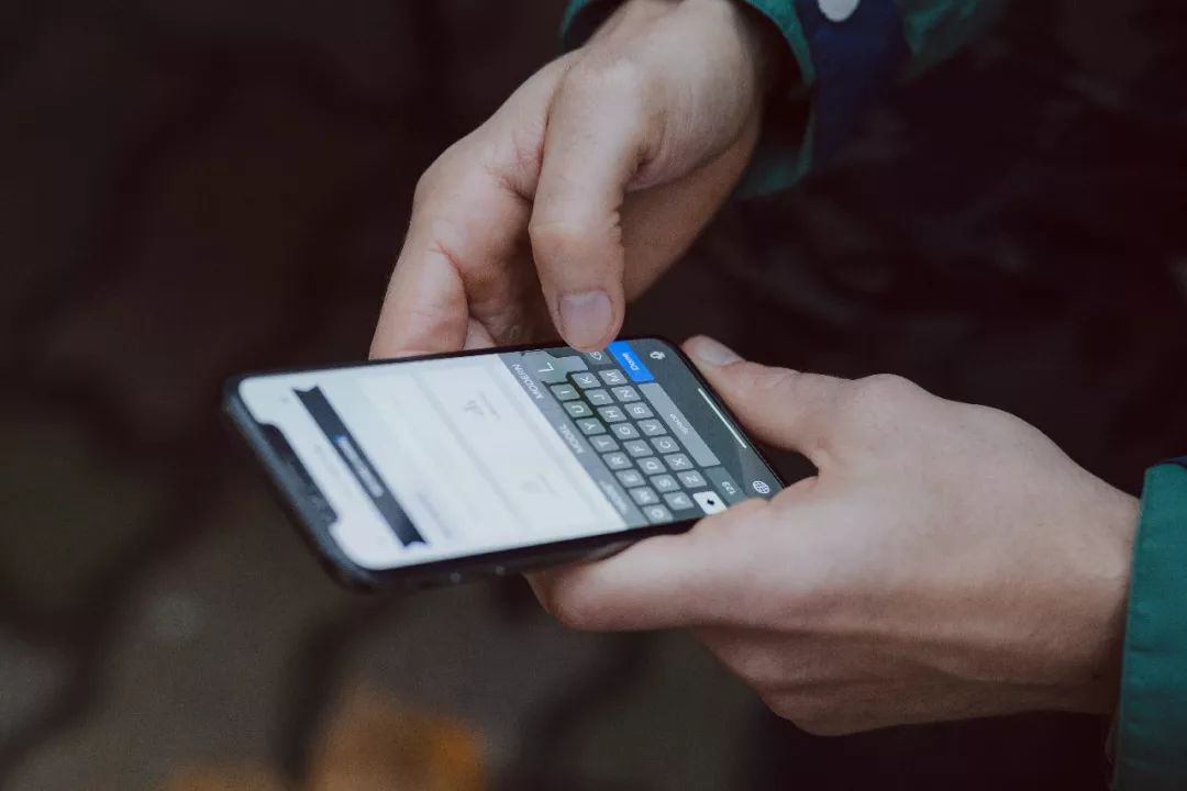 在日常生活中如何通过微信步数刷赞来增加社交互动