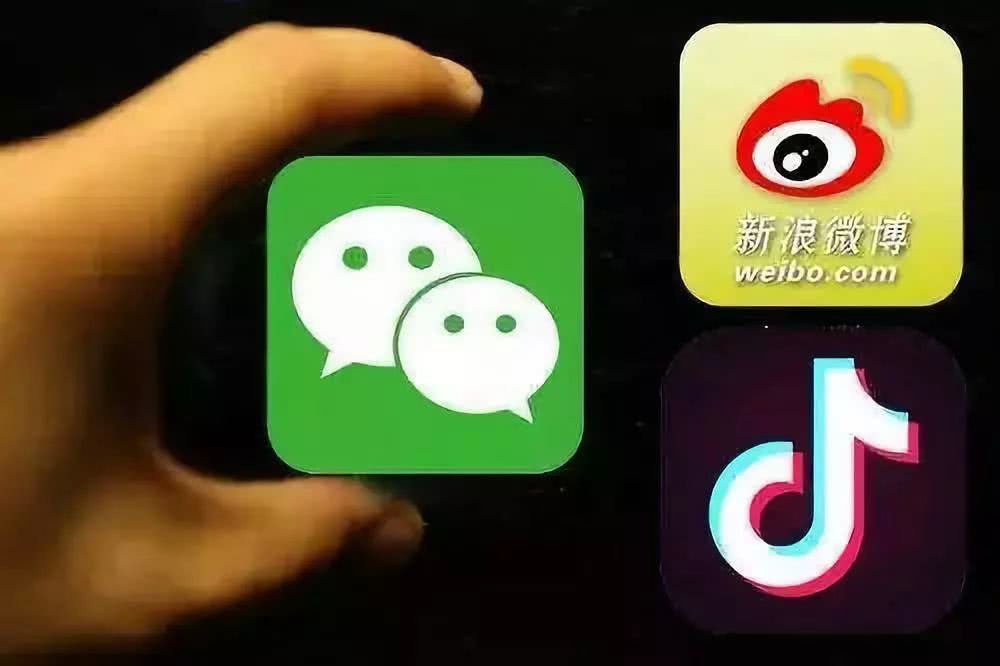 在酷玩网上刷点赞是否能提升社交媒体影响力