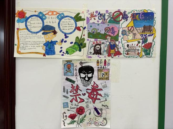 在画世界绘画社区刷赞行为是什么意思