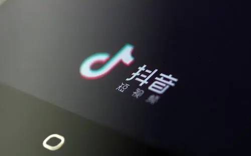 如何使用空间刷赞人气王软件快速增加人气