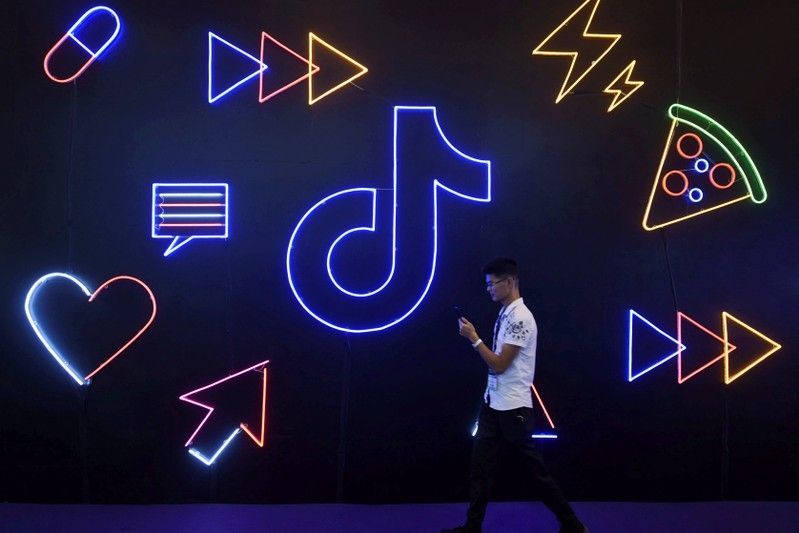 在抖音平台如何高效实现迪欧的刷赞行为