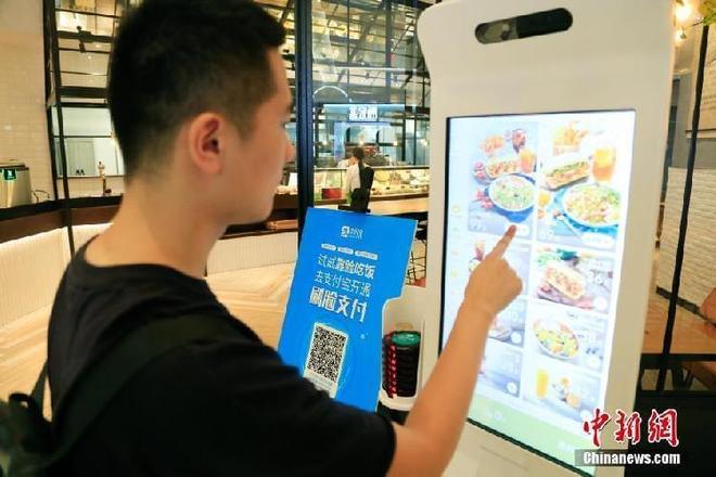 在自助交易平台上刷赞行为是否值得尝试