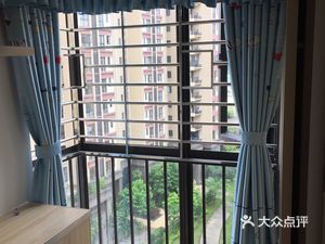 卡盟伦窗帘杆这价格靠谱吗