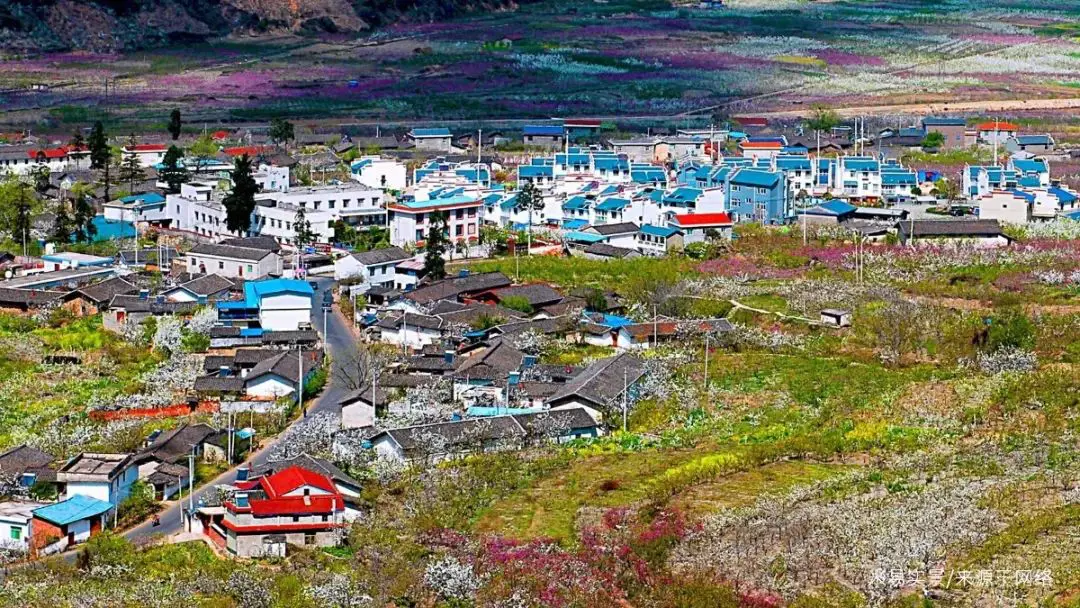 探索佤山叶肖盟卡镇的独特旅游魅力