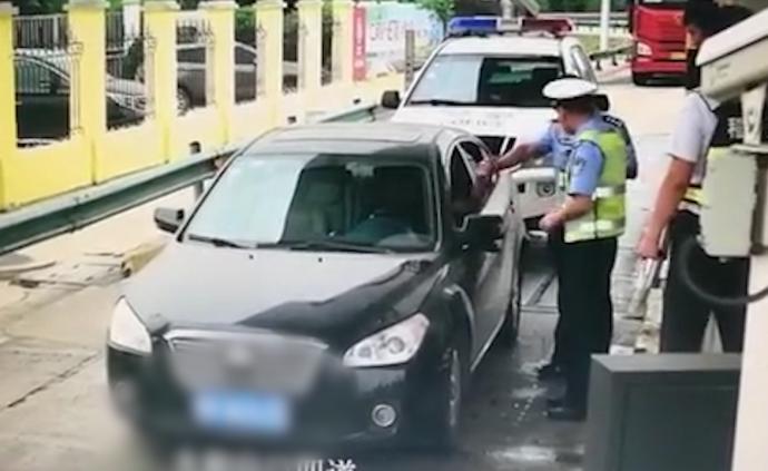 阿拉善盟酒驾闯卡这究竟是怎么回事