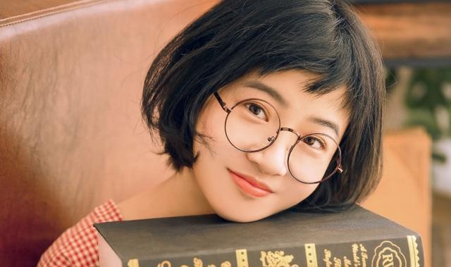 尹盟卡思亚究竟有何独特魅力引人注目