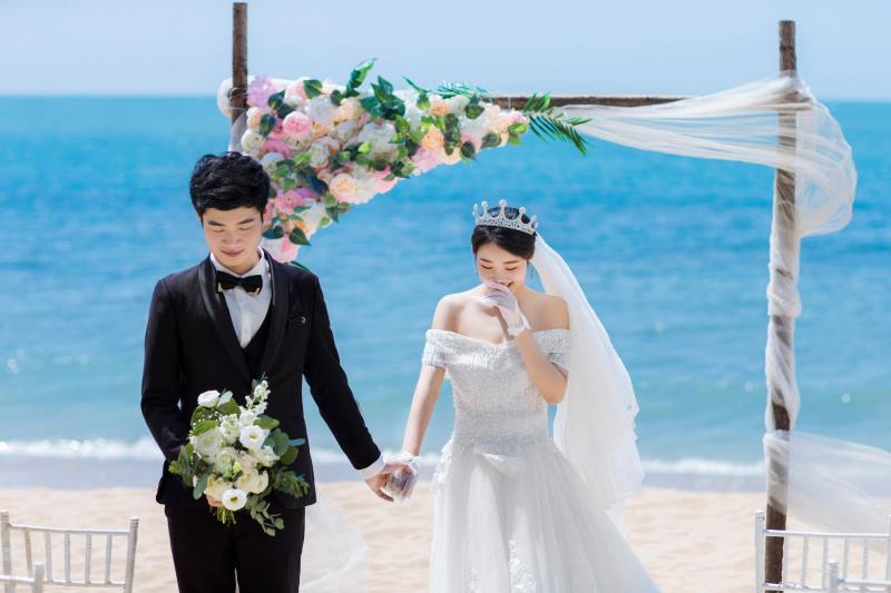 榆林拍婚纱照选哪家卡盟摄影电话是多少
