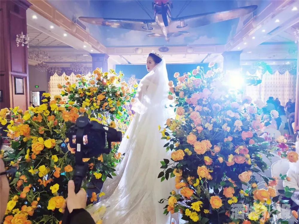 卡盟婚纱婚庆如何打造独一无二的婚礼