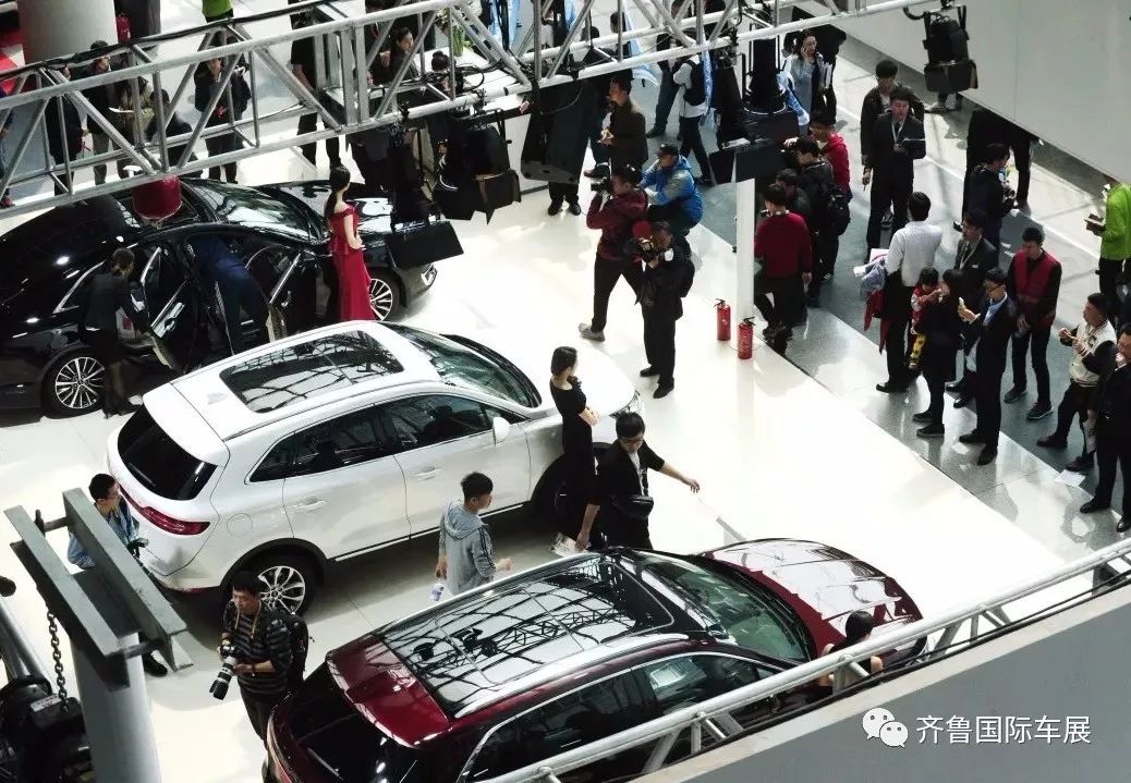 东莞卡盟网车展豪华车型盛宴你怎么能错过