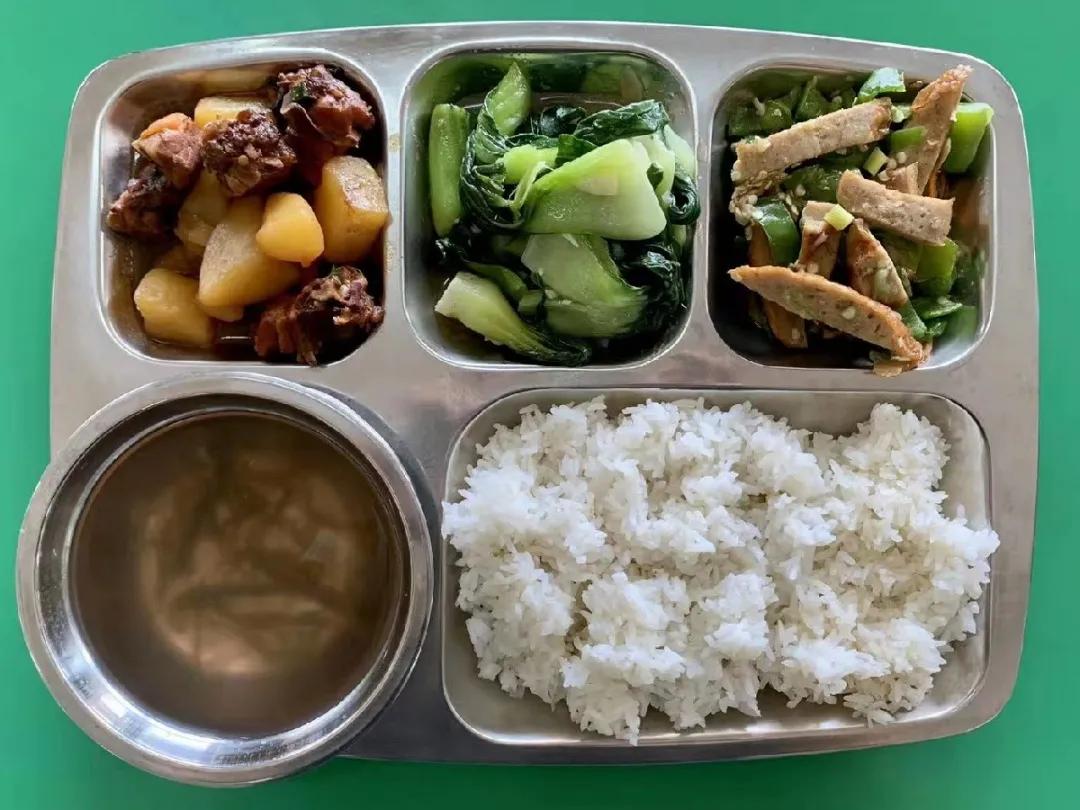 蜗牛卡盟平台选卡优惠哪家强快来比比看