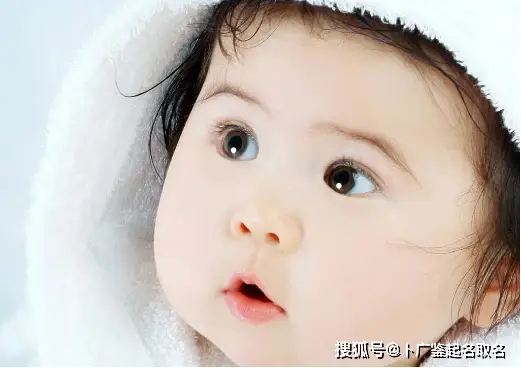 盟卡儿童摄影如何打造宝宝最美童颜照