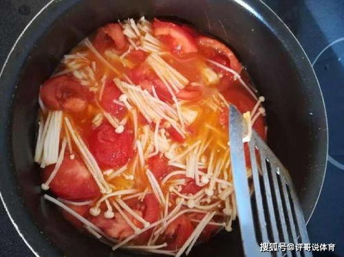如何做出美味简单的金针菇豆腐汤？有哪些家常做法？