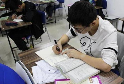 什么样的学校才能真正帮助学生挣钱？