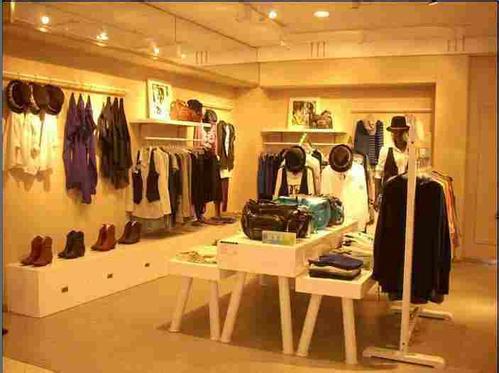 开服装店真的能赚钱吗？行业前景如何分析？