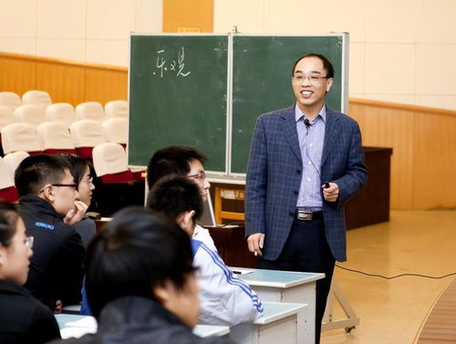老师的主业不再是教书？教育行业悄然生变，教书成副业？