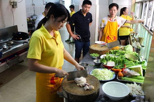 东北开饭店，女生经营能赚钱吗？盈利前景如何？