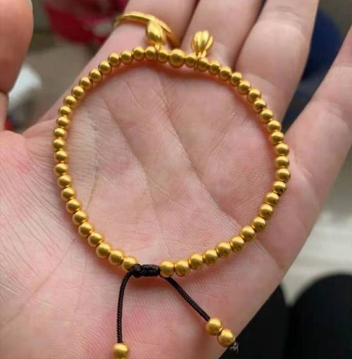 回收黄金手链真的能赚钱吗？贴吧热议背后的真相