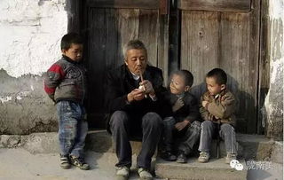 农村人是否仅凭双手勤劳致富？图片背后的真实故事
