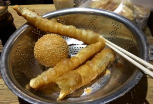 夜市摆摊炸小油条，真的能赚到钱吗？实操经验分享