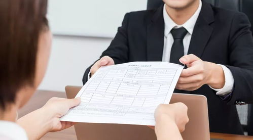 牙医与幼师，哪个职业收入更胜一筹？