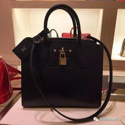 老师兼职卖LV包包，背后有何故事？