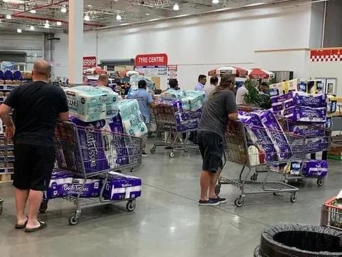 为何说女性市场成为商家的＂吸金宝地＂？
