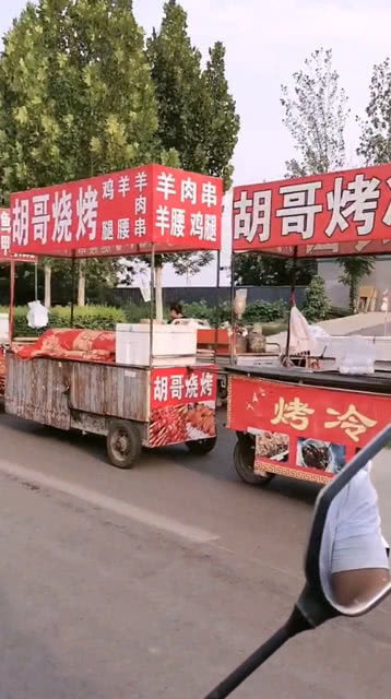 马路边的熟包米摊位，真的能赚到钱吗？