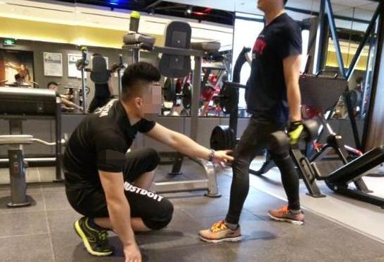 金牌健身教练的收入水平究竟如何？是否真的能赚大钱？