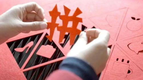 如何巧妙助力拼多多衣服图片焕发原创魅力？