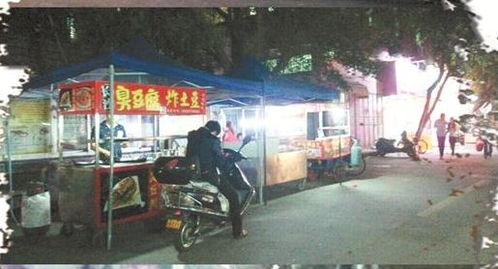 龙岩夜幕下兼职烧烤店，你好奇他们的工作日常吗？